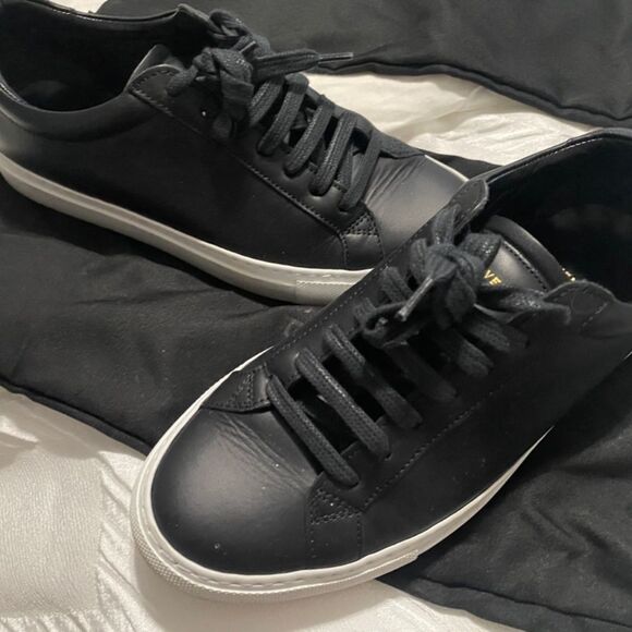 Black Leather Givenchy Sneakers with White Sole - Picture 11 of 11